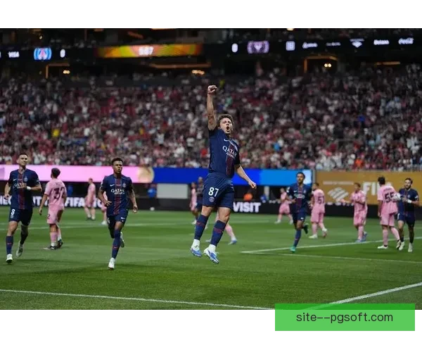 巴黎圣日耳曼正式签约若昂内维斯加强中场实力