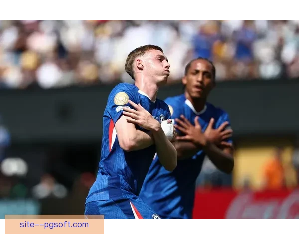 帕尔默读秒阶段连入两球逆转曼联 曼城惊险夺胜演精彩反转